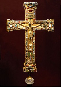 330px-JuengeresMathildenkreuzThe Cross of Mathilde, a crux gemmata made for Mathilde, Abbess of Essen (973–1011), who is shown kneeling before the Virgin and Child in t