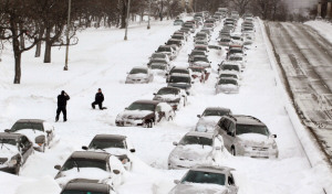 Major Blizzard Roars Through Chicago Area